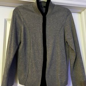 NIC+ZOE Heather Gray Sweater with Black Accents